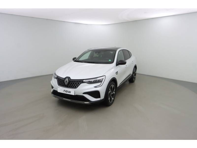 Blanc Utilisé 2024 Renault Arkana Techno SUV | 25 970 € (Prix juste) - Image 1/3