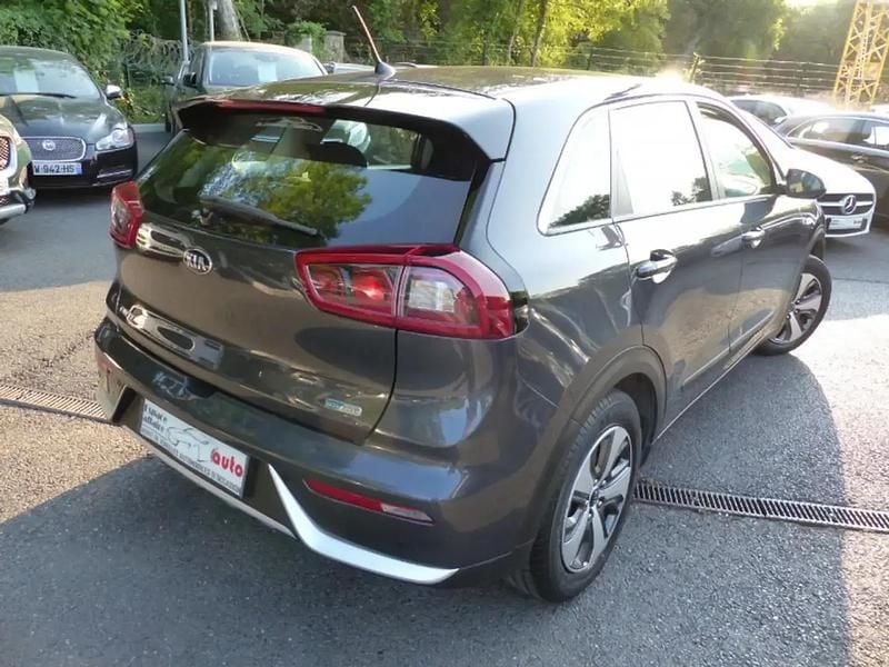 Occasion Kia Niro Active 106 ch (77 kW) 2017 Gris SUV