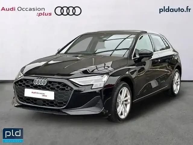 Noir brillant Occasion 2025 Audi A3 Business Berline | 30 990 € (Prix juste) - Image 1/4