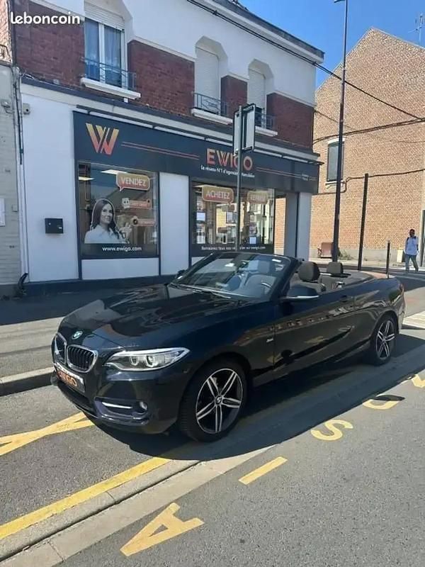 Noir Utilisé 2016 BMW 135 Sport Line Citadine | 14 990 € - Image 1/4