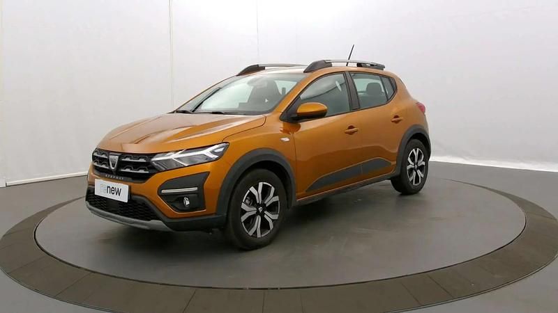 Orange Utilisé 2021 Dacia Sandero Comfort Citadine | 13 990 € (Prix juste) - Image 1/4