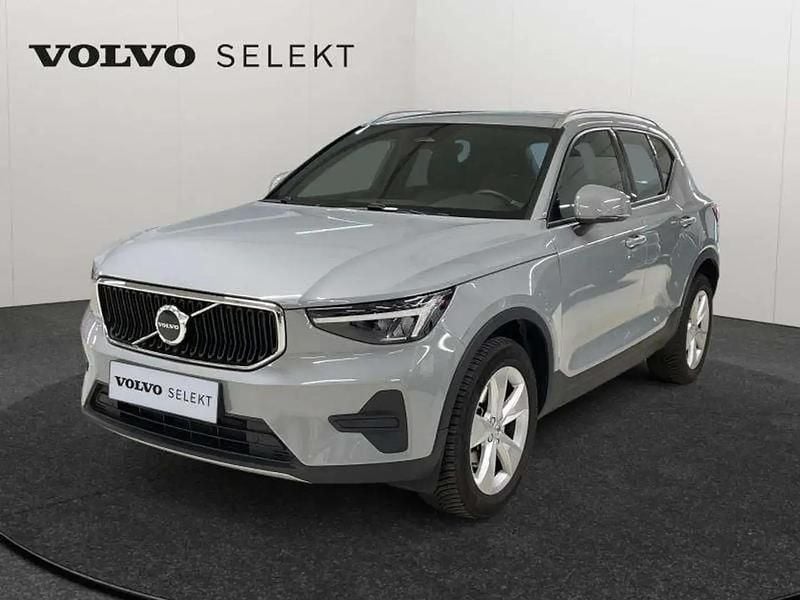 Gris Occasion 2024 Volvo XC40 Core SUV | 30 990 € (Bon prix) - Image 1/4