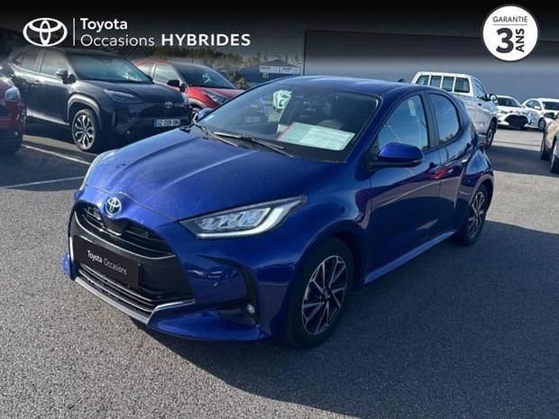 Bleu Utilisé 2023 Toyota Yaris Hybrid Design | 21 990 € (Bon prix) - Image 1/4
