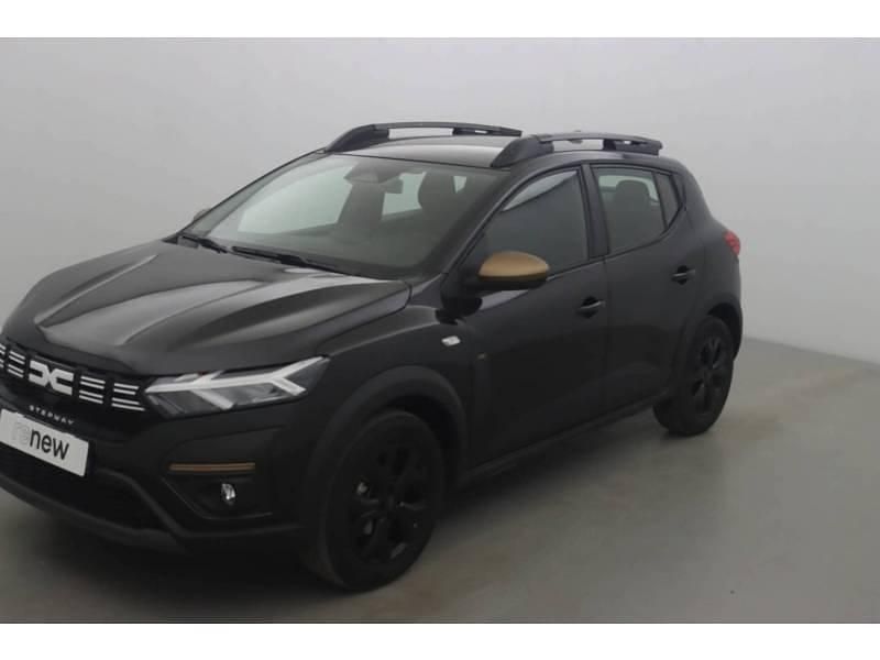 Noir Utilisé 2025 Dacia Sandero Extreme Citadine | 17 990 € (Prix assez cher) - Image 1/4