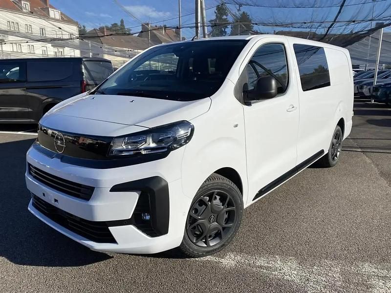 Blanc Nouvelle 2025 Opel Vivaro Van | 33 890 € (Prix assez cher) - Image 1/4