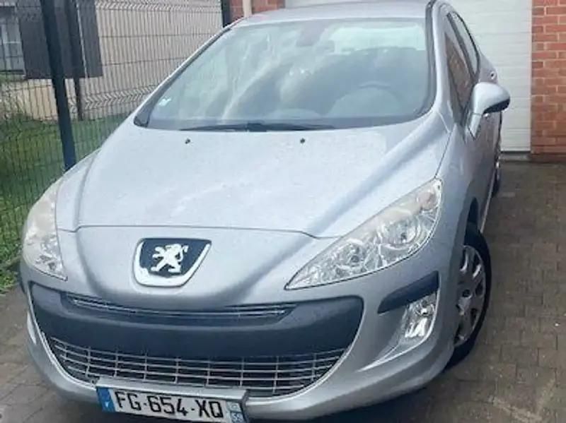 Utilisé 2009 Peugeot 308 Premium Berline | 3 900 € (Super prix) - Image 1/2