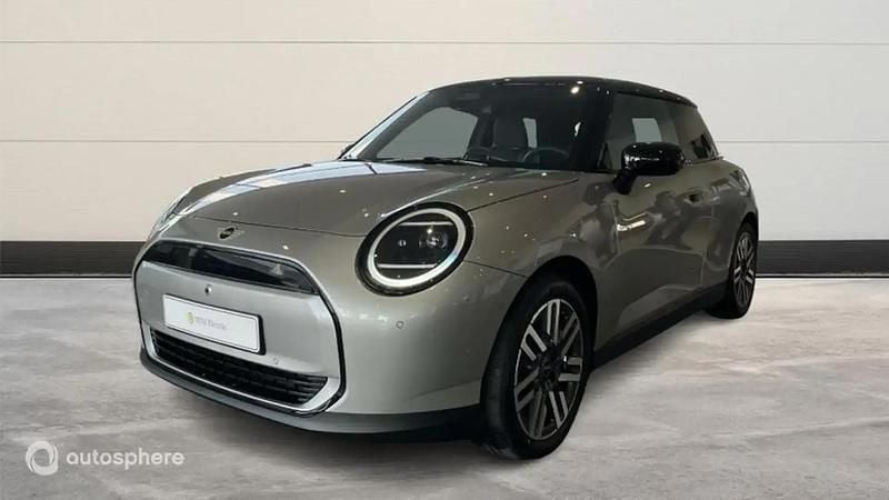 Nouvelle Mini Cooper Classic 136 kW (186 ch) 2025 Citadine