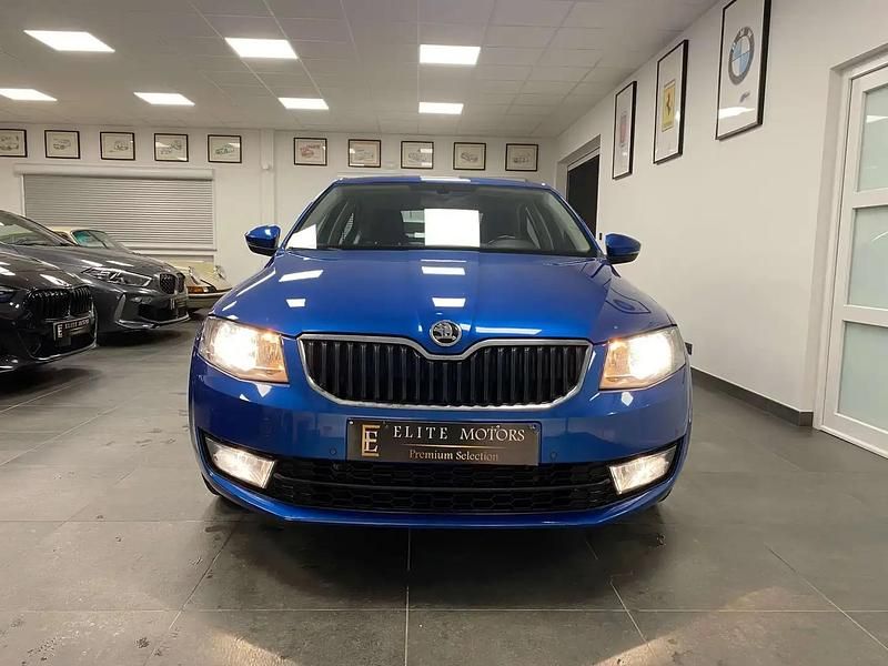 Occasion Skoda Octavia Active 105 ch (77 kW) 2015 Bleu SUV