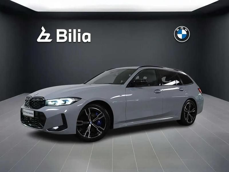 Gris Utilisé 2024 BMW M340 Sport Line Berline | 66 563 € (Prix juste) - Image 1/4