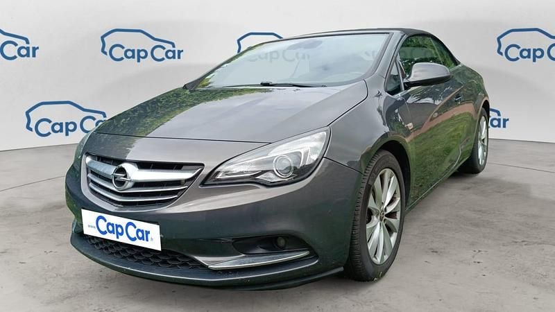 Utilisé 2015 Opel Cascada Cosmo Cabriolet | 9 990 € (Prix juste) - Image 1/3