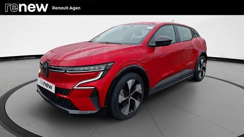 Rouge Occasion 2023 Renault Megane E-Tech Equilibre Berline | 19 990 € (Bon prix) - Image 1/4