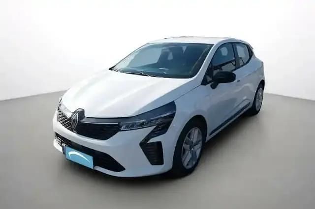 Blanc Occasion 2024 Renault Clio V Evolution Berline | 15 990 € (Prix juste) - Image 1/4