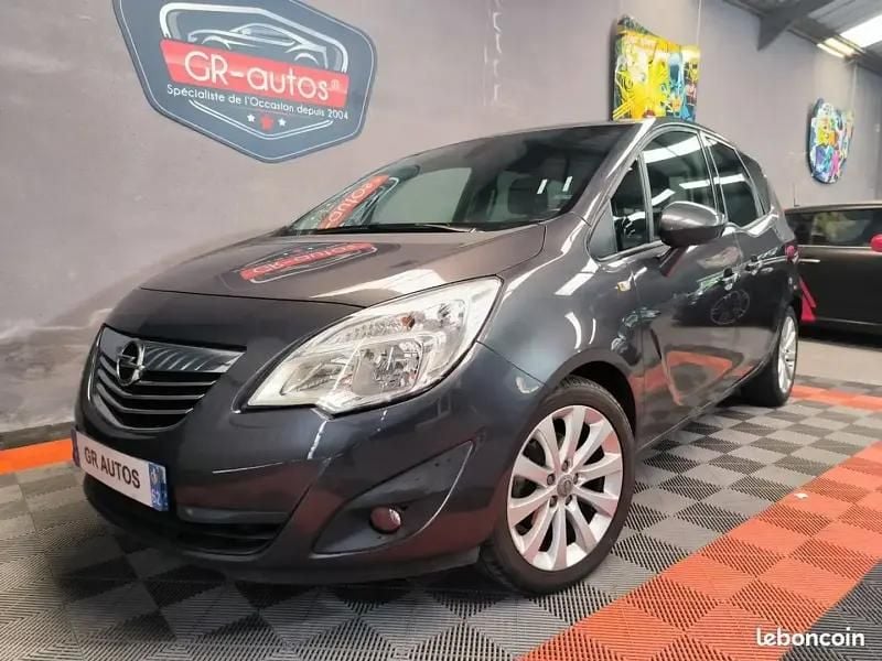 Gris Utilisé 2011 Opel Meriva Monospace | 8 500 € (Prix assez cher) - Image 1/4