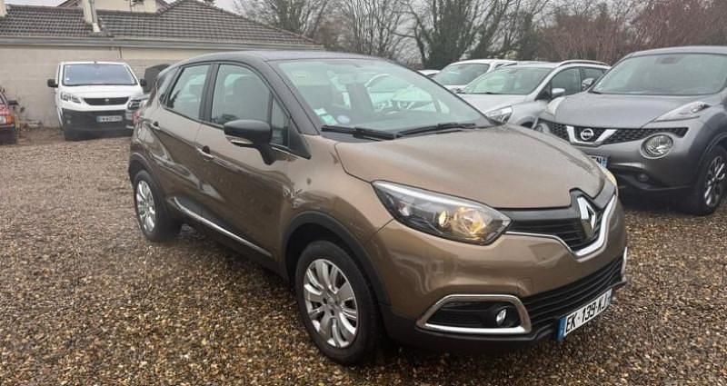 Occasion 2017 Renault Captur Zen SUV | 9 990 € (Super prix) - Image 1/4
