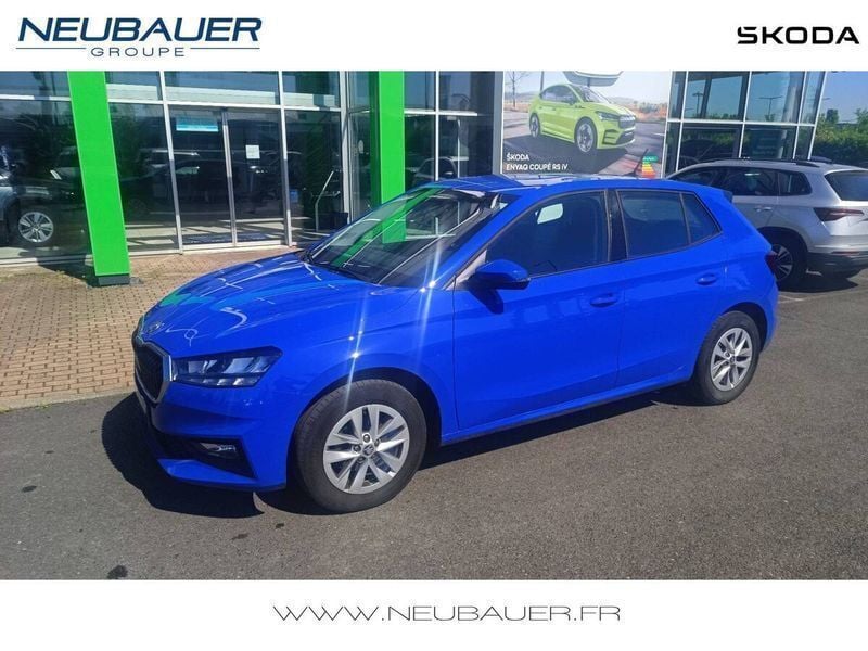 Bleu Utilisé 2022 Skoda Fabia Ambition Berline | 14 390 € (Prix juste) - Image 1/4