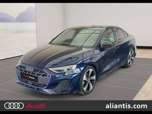 Bleu navarre métallisé Utilisé 2025 Audi A3 S-Line Berline | 46 888 € - Image 1/4