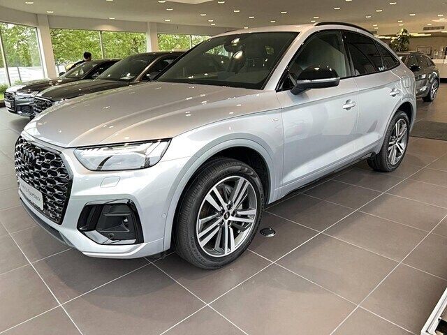 Argent fleuret métallisé Utilisé 2024 Audi Q5 Sportback Black Edition SUV | 67 560 € (Prix cher) - Image 1/4