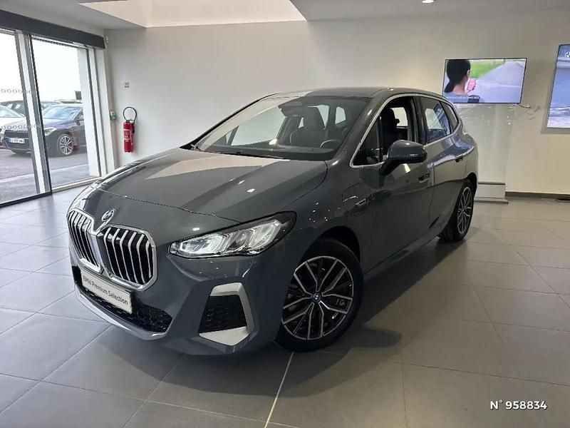 Gris Utilisé 2022 BMW 225 Active Tourer M Sport Monospace | 36 990 € - Image 1/4
