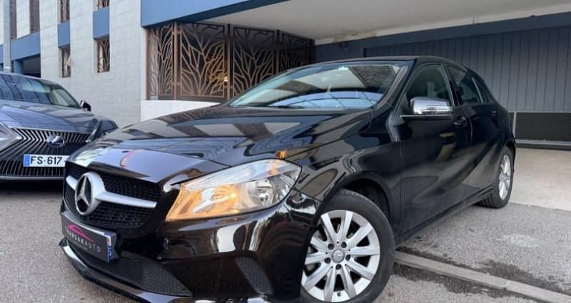 Noir Occasion 2016 Mercedes A180 Berline | 13 490 € (Prix juste) - Image 1/4