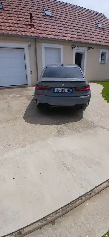 Image 2/4