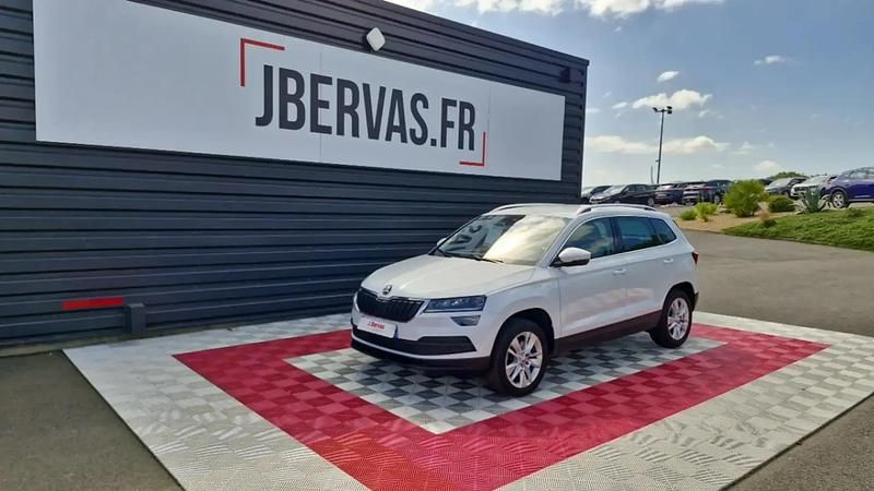 Blanc Utilisé 2020 Skoda Karoq Style SUV | 19 990 € (Prix juste) - Image 1/4