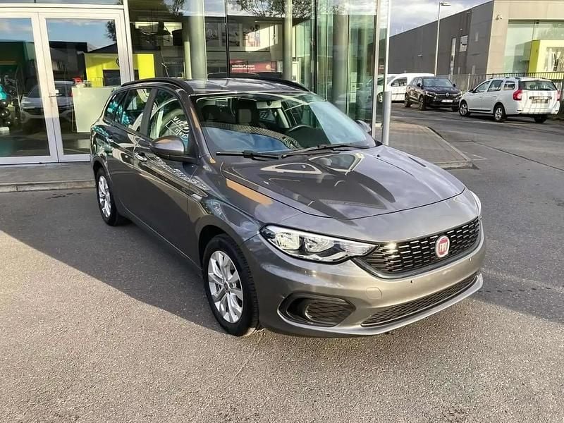 Gris Utilisé 2018 Fiat Tipo Business Break | 10 700 € (Bon prix) - Image 1/4