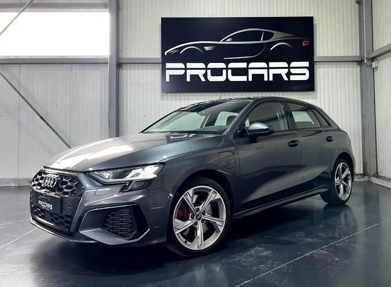 Occasion Audi A3 Competition 150 ch (110 kW) 2021 Gris Break