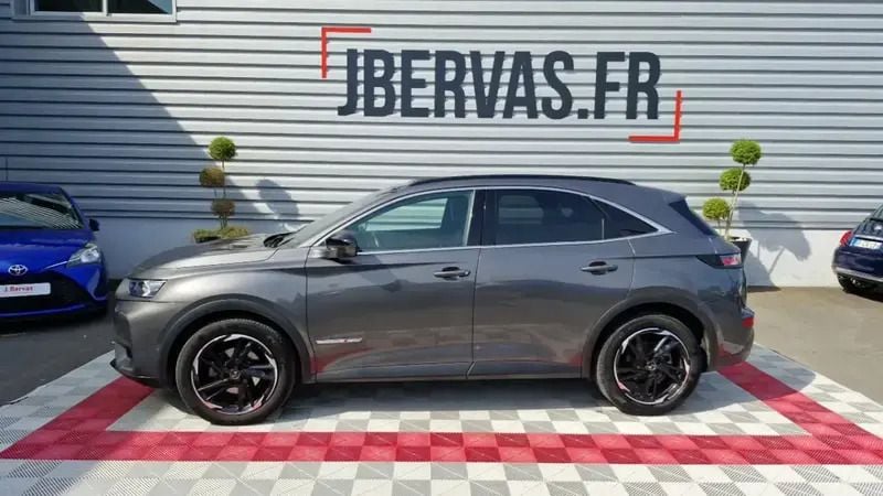 Utilisé 2020 DS Automobiles DS7 Crossback Performance Line Plus SUV | 26 599 € (Prix juste) - Image 1/4