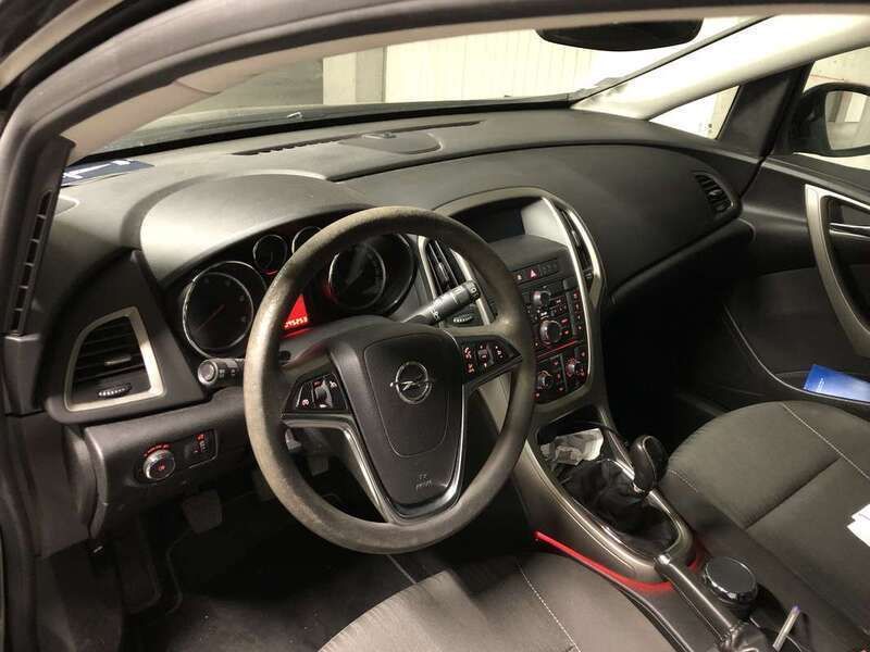 Image 3/4