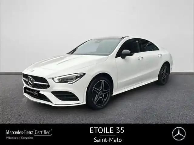Blanc Utilisé 2022 Mercedes CLA250e AMG line Berline | 36 890 € (Prix juste) - Image 1/4