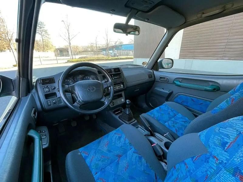 Occasion Toyota RAV4 128 ch (94 kW) 1997 Vert SUV