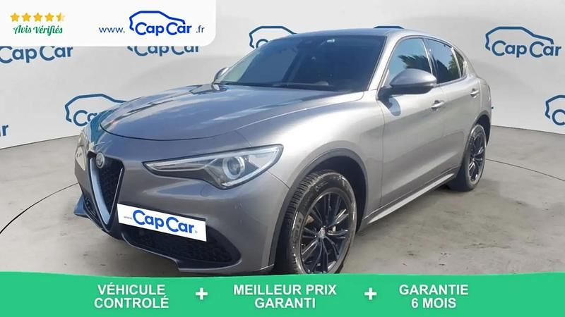 Utilisé 2018 Alfa Romeo Stelvio Super SUV | 19 990 € (Prix cher) - Image 1/4