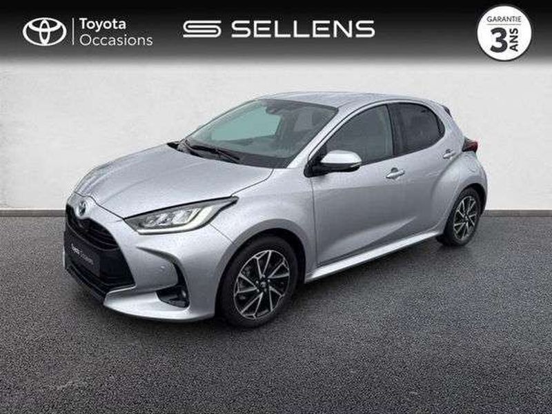 Utilisé 2022 Toyota Yaris Hybrid Design Berline | 20 480 € (Prix juste) - Image 1/1