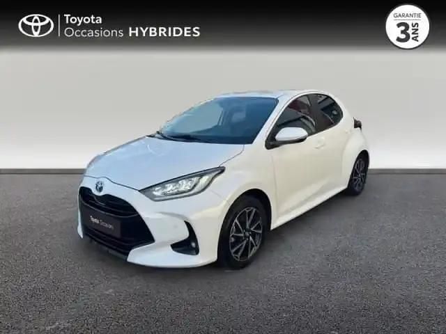 Occasion Toyota Yaris Hybrid Design 116 ch (85 kW) 2023 Blanc Berline