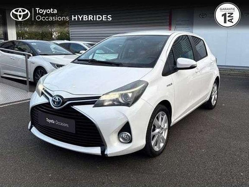 Utilisé 2015 Toyota Yaris Hybrid Berline | 14 490 € (Prix juste) - Image 1/1