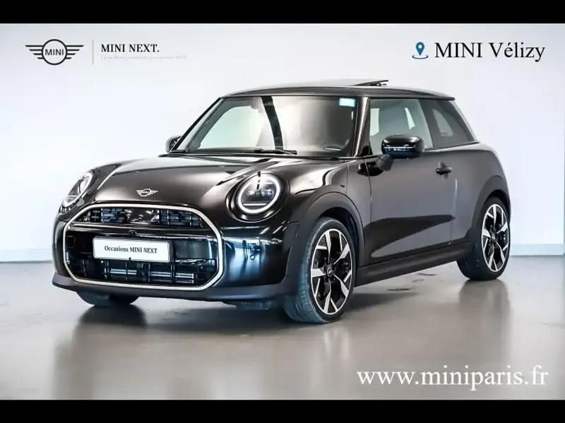 Noir Utilisé 2024 Mini Cooper Favoured Citadine | 33 460 € (Prix cher) - Image 1/4