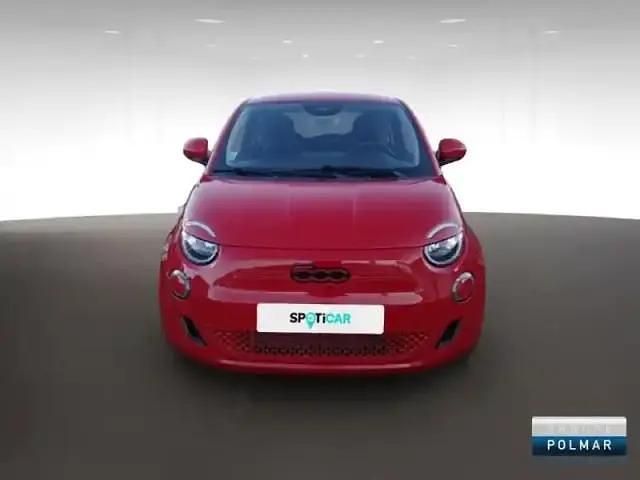 Occasion Fiat 500e Red 69 kW (95 ch) 2023 Red by (red) pastel Citadine