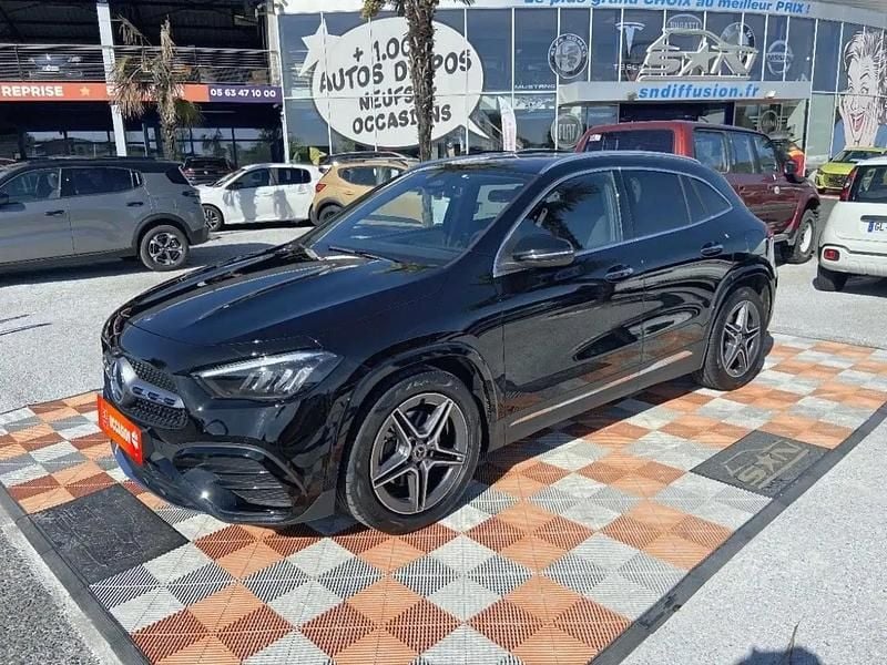 Noir Utilisé 2024 Mercedes 190 AMG line SUV | 43 950 € - Image 1/4