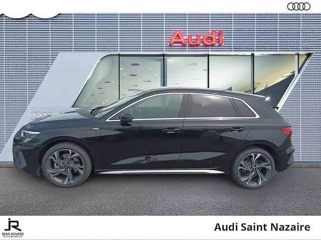 Occasion Audi A3 Sportback e-tron S-Line 150 ch (110 kW) 2024 Noir mythe métallisé Citadine