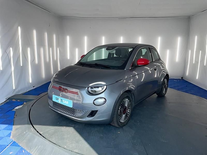 Utilisé 2022 Fiat 500e Red Citadine | 13 390 € (Prix juste) - Image 1/4