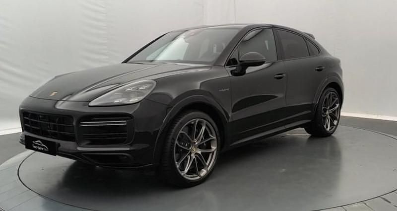 Utilisé 2023 Porsche Cayenne Turbo S SUV | 159 900 € (Prix cher) - Image 1/4