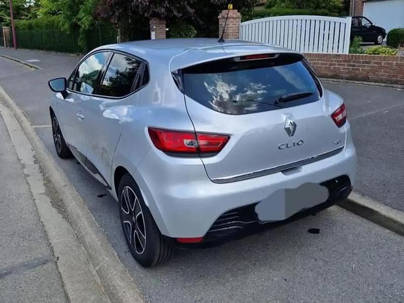 Gris Utilisé 2014 Renault Clio IV LIMITED Berline | 4 493 € (Super prix) - Image 1/4