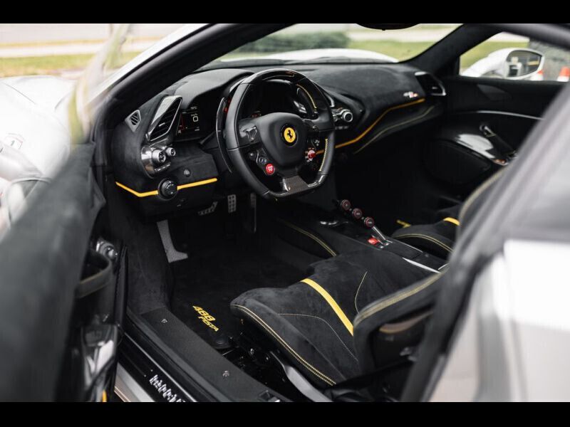 Occasion Ferrari 488 720 ch (529 kW) 2019 Gris Cabriolet