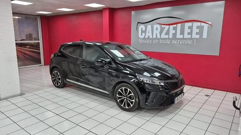 Noir Utilisé 2024 Renault Clio V Techno Berline | 14 990 € (Bon prix) - Image 1/4