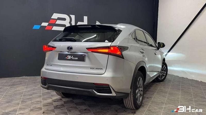 Occasion Lexus NX300h Business Edition 156 ch (114 kW) 2018 Gris SUV