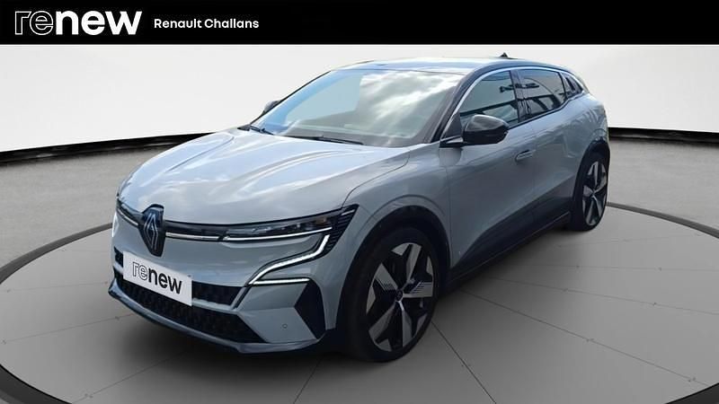 Gris Utilisé 2023 Renault Mégane Techno Berline | 26 490 € (Bon prix) - Image 1/4