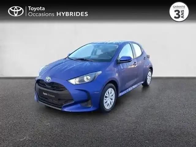 Bleu kyanite (m) Occasion 2022 Toyota Yaris Hybrid Berline | 18 480 € (Prix juste) - Image 1/4