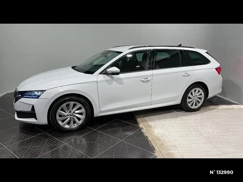 Blanc Occasion 2024 Skoda Octavia Selection Break | 25 990 € (Super prix) - Image 1/3