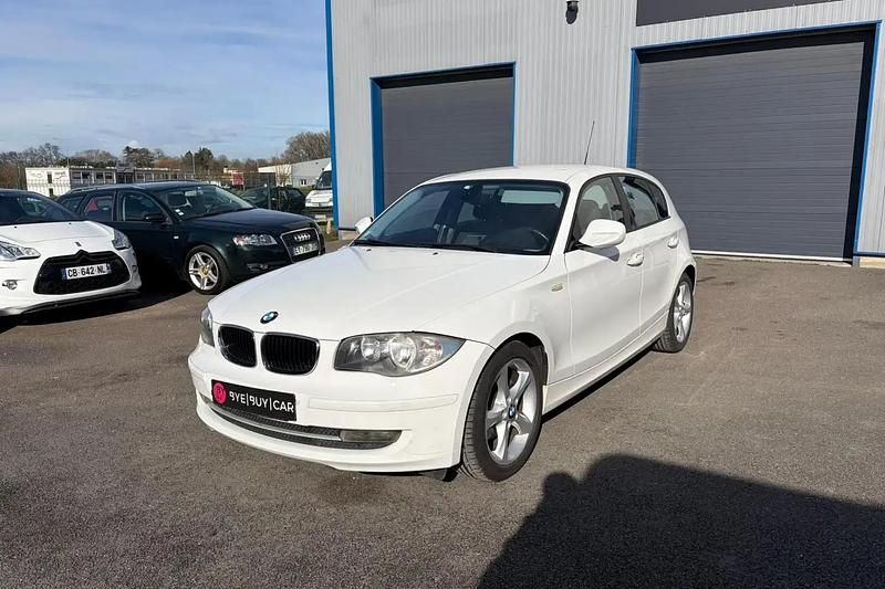 Occasion BMW 118 143 ch (105 kW) 2011 Blanc Citadine