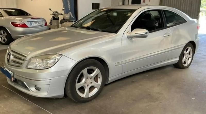 Gris Utilisé 2009 Mercedes CL200 Coupé | 9 900 € - Image 1/4